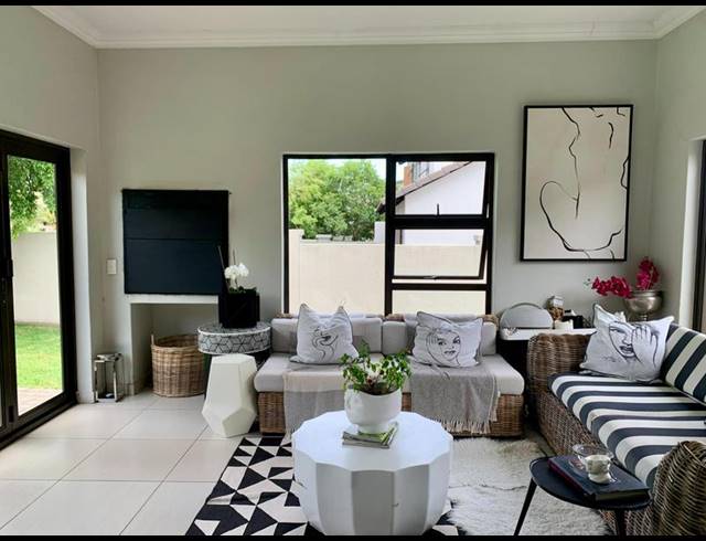 3 BEDROOM PROPERTY TO RENT IN MIDSTREAM HILL